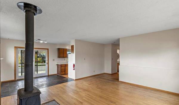 $800 / 1br - 130ft2 - Room in a beautiful 3-bedroom apartment (Cheney Lake Area)63991793166850124