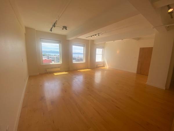 $1,787 / 702ft2 - Herald #624 - Downtown Bellingham office with Kitchenette and Bay View (1155 N State St #624 Bellingham WA 98225)64213543430403123