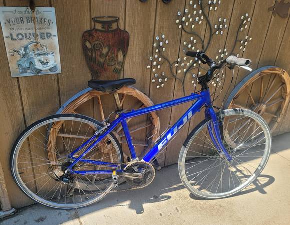 Fuji Absolute 4.0  21 Speed Hybrid 1