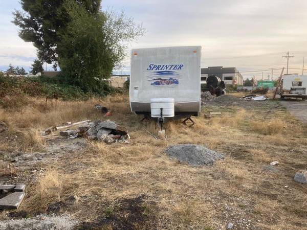 32ft Travel Trailer/Tiny House/Flatbed Conversion/Best Offer 1