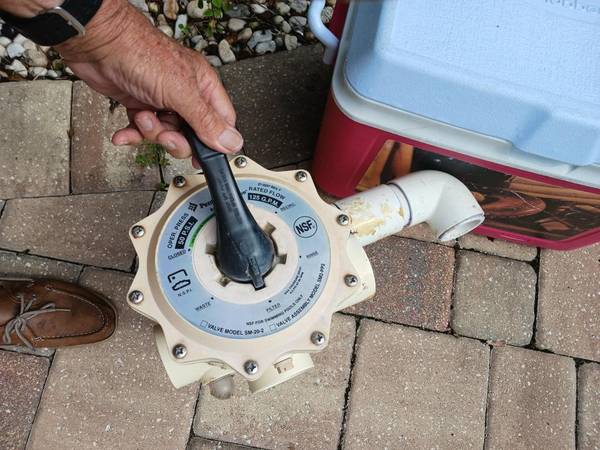 Pentair 261152 2-Inch Threaded Multiport Valve 1