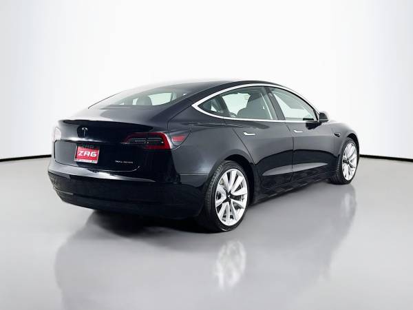 2018 Tesla Model 3 de gran autonomía - $24,995 (_Tesla_ _Model 3_ _Sedán_)63470770737027124