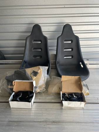 Empi seats, covers, and 4 point seat belts 1
