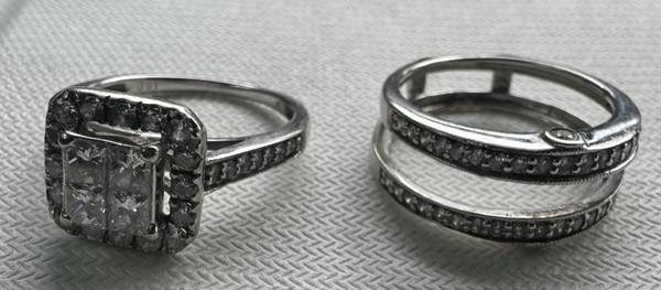 Diamond ring for sale!! A perfect gift!! Serious inquiries only! 1