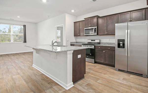 $380,000 / 3br - 1596ft2 - *Owner financing with $25K down - $2,400 per month / * House (Summerville / Cane Bay)63314351985793123