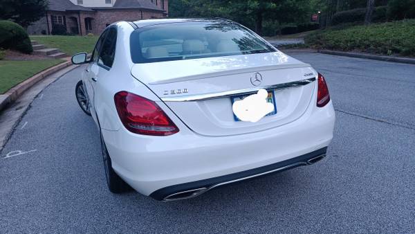 2016 Mercedes Benz c300 sport 4matic pano roof............ - $10,488 (Atlanta Georgia)63620085152515122