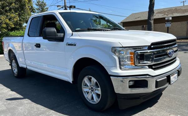 2020 Ford F150 Super Cab XLT Pickup 4D 6 1/2 ft - $24,995 (LOW MILES ONLY 72K)63613264273411121