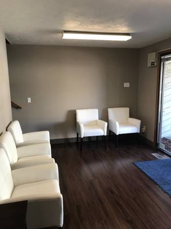 $4,000 / 3008ft2 - PROFESSIONAL OFFICE SUITE (Corvallis)63624859846529123