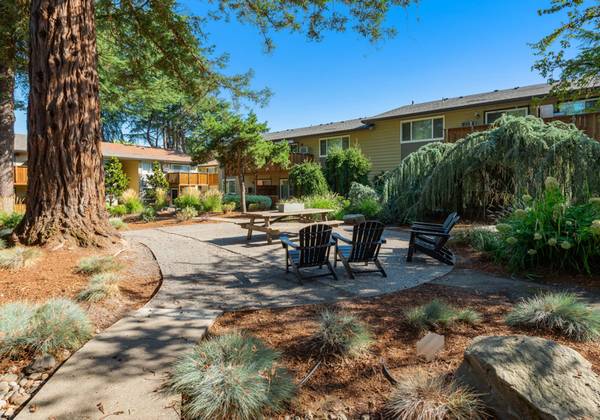 $1,575 / 2br - OBTÉN 1/2 MES GRATIS - LLAMA HOY | Numerosos parques cercanos - Espacioso 2B (Beaverton)63845978678401123