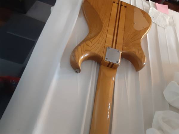 Electra vintage 60 anniversary 4 string guitar  made in Japan 1982 1