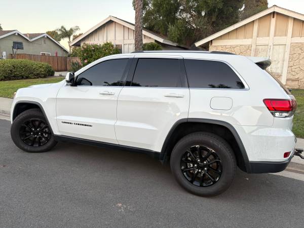 2021 grand Cherokee 1