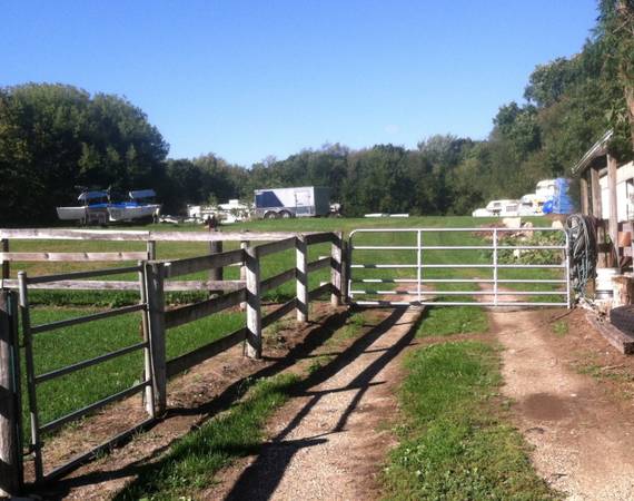 $390 Almacenamiento al aire libre de Adam ~ RV / Barcos / Remolques. ¡Llame hoy! (Richmond, IL.)63898473236098123