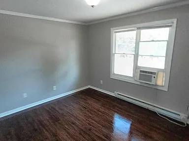 $520 / 2br - Cozy 2 bedroom/1 bath near  ETSU, JC Mall & VA & JC Medical Center (Johnson City, TN)63677041951361120