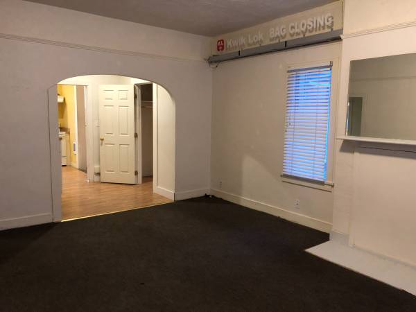 $2,250 / 5br - 1950ft2 - 605 NE Campus (Pullman)63689257153923121