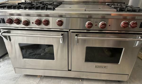 Wolf Stainless Steel 60” Inch Wide Gas Range 6-Burners w/Griddle 1