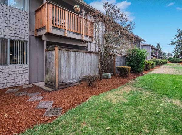 $1,350 / 1br - Norte de Salem 1 habitación disponible ahora // Conciertos de verano en el parque (Keizer)63660461293571122