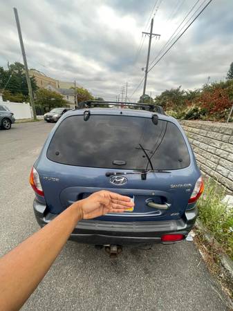 2003 Hyundai Santa Fe - $1,80063477047169155124