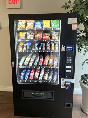 Excellent and super clean combo vending machine for sale 1