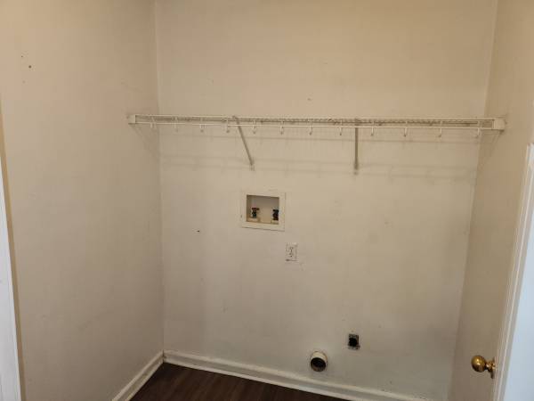 $899 / 3br - 1200ft2 - 3/2 1200sf construido en 2004 899 mth SE Dothan cerca de SEAMC (1005.2 Grant St Dothan)63611859724803124
