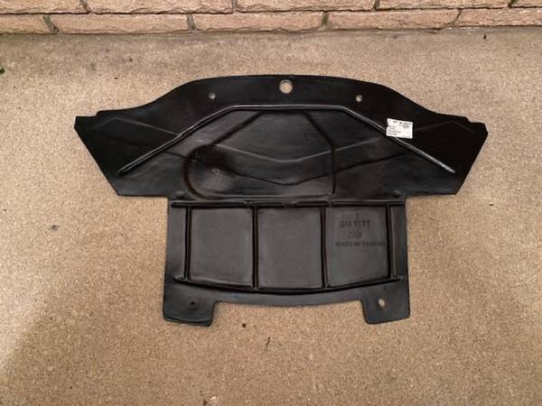 2005-2014 Charger Magnum 300 Challenger Protectores contra salpicaduras NUEVOS - $50 (Staten Island NY o Long Island City, Queens NY)63435894654721123