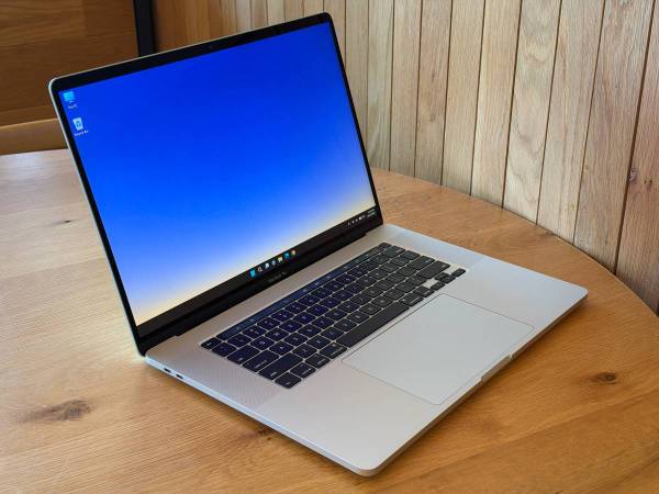 Apple MacBook Pro 16" Windows 11 Pro Office Pro 1
