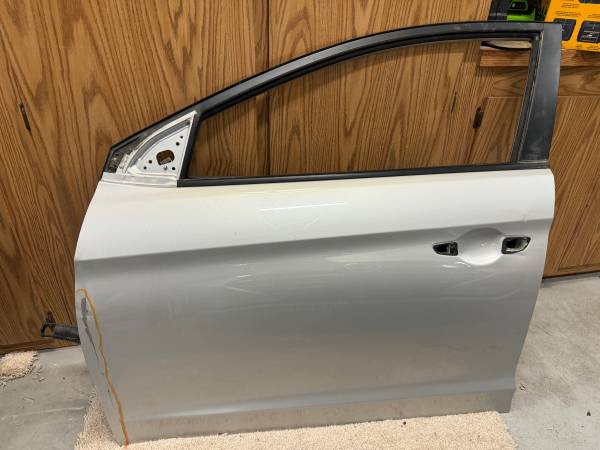 2020 Hyundai Elantra Driver/Rear Passenger Doors 1