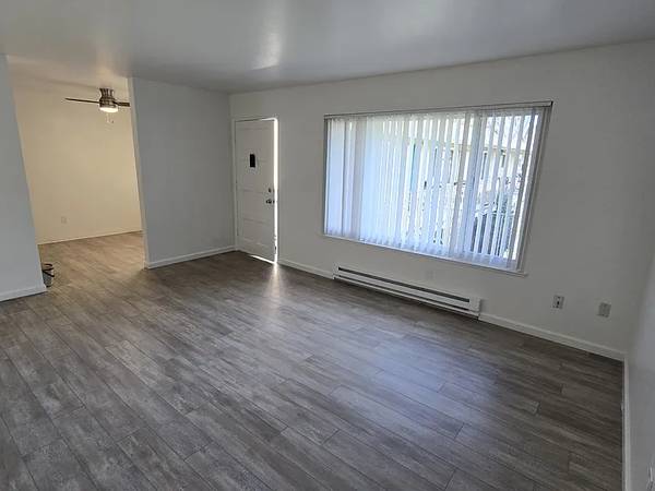 $2,100 / 2br - 850ft2 - Upgraded 2BR/1BA Duplex (Berkeley)63868038163075120