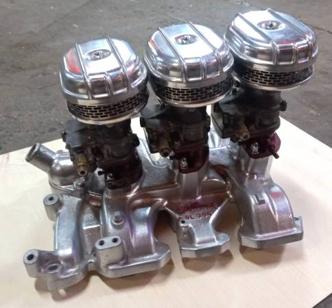 OLDSMOBILE ROCKET TRI-POWER INTAKE 1