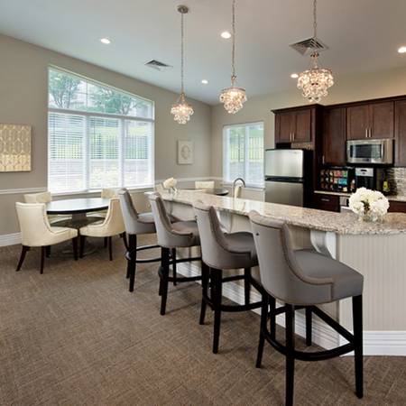 $1,888 / 2br - 1020ft2 - In Lincolnia VA, Carpet, 2B/2B (4905 Southland Ave, Lincolnia, VA)64040030857858123