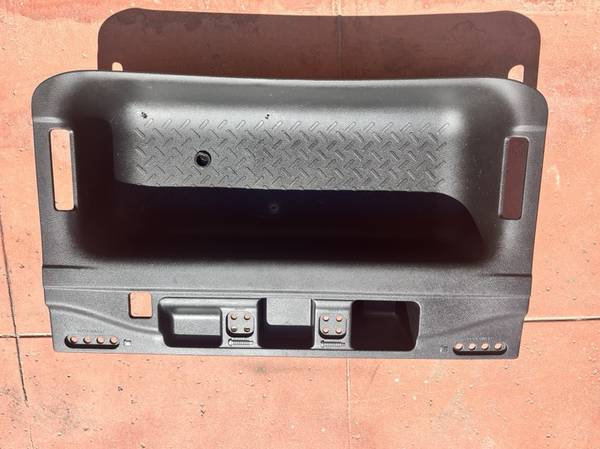 Jeep JK JKU Rear Cargo Tray 1