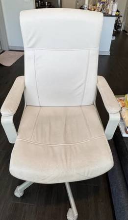 IKEA MILLBERGET High-Back Office Chair – Beige 1