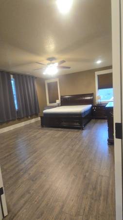 $1,500 / 5br - 600ft2 - $1500 Dormitorio principal(600sf) en una casa nueva de 3300sf (LAKE OSWEGO)63914740226435120