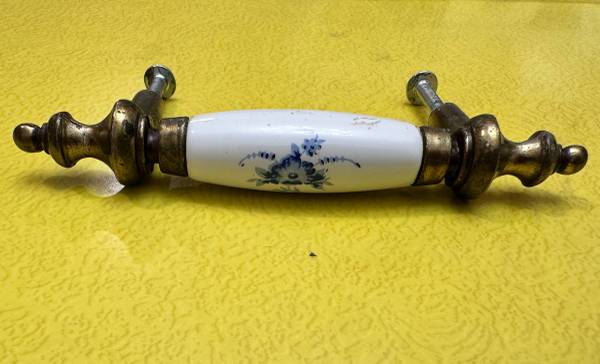 Vintage Cabinet Pulls with 3" Centers 1