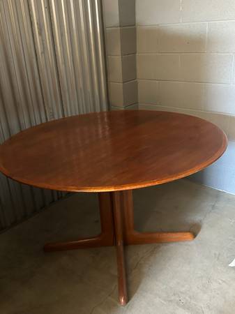 madera de teca sólida - mesa - $1.000 (MODESTO)63470292016513120