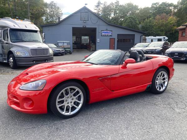 2003 DODGE VIPER SRT-10 - ONLY 11,000 MILES - CLEAN HISTORY 1