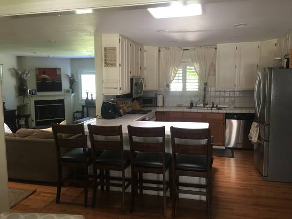 $4,500 / 3br - 2000ft2 - 3 bd 2 bath Ojai Single Story 1/4 Acre + Pool (Miners Oaks)63800304786305122