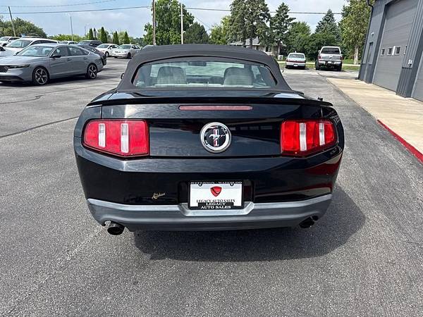 2011 FORD MUSTANG CONVERTIBLE - $9488.0063625029858945123