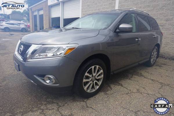 2015 Nissan Pathfinder SV - ONLY 69K MILES! - $12,477 (www.jetautogroup.com)63435811015041122