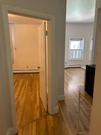 $2,500 / 1br - Amazing Central sq 1 bed- Minutes to Harvard sq-heated- Red line-oct/1 (Amazing Central sq 1 bed- Minutes to Harvard sq-heated- Red)63863137812611123