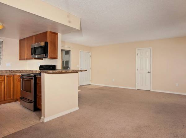 $2,695 / 2br - Safe Biking & Walking + Lovely La Mesa | Sought-After (La Mesa)63998452816003123