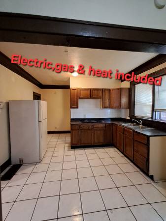 $750 / 1br - 380ft2 - 1 BEDROOM APT. (East Chicago, Indiana)64041645485954120