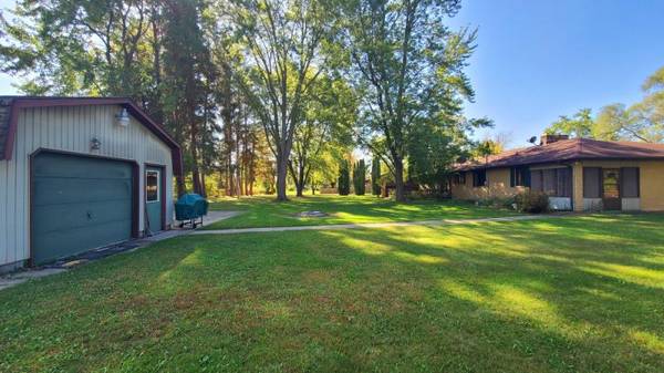 $254,900 / 2br - 1700ft2 - BEAUTIFUL HOME IN PINCONNING FOR SALE (Pinconning)64198881286530122