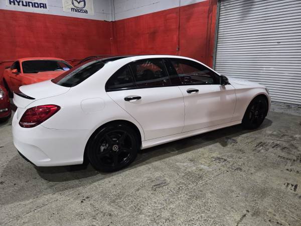 2018 Mercedes C 300 4matic  clean Florida title - $17,900 (Miami)63479746397699124