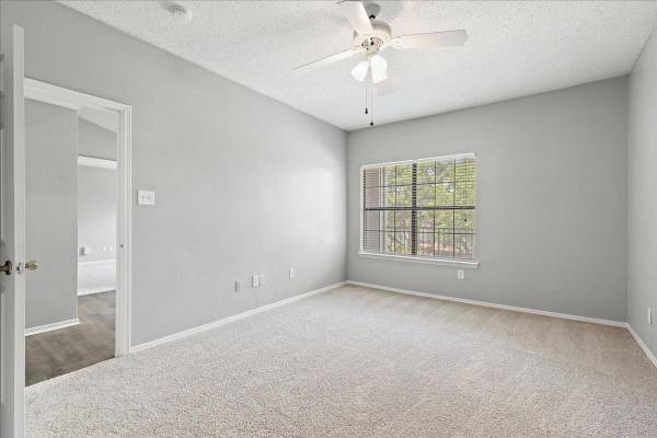 $1,680 / 2br - 1177ft2 - Garden Tubs, Dog Park, Coffee & Tea Bar, Media Room63796375313409122