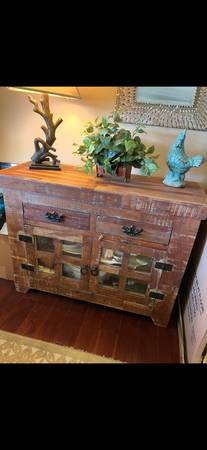 Solid Wood Buffett/Accent cabinet 1