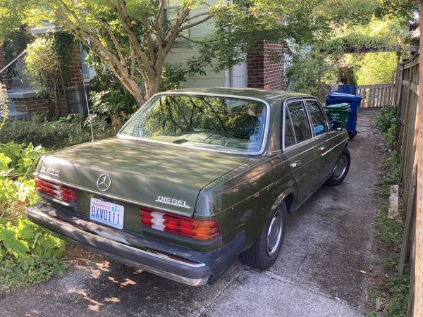 Mercedes-Benz 240D (1980) - $3,500 (Seattle)63498649599491122