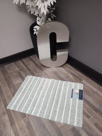 New Mineral Spring Bath Mat - Green 1