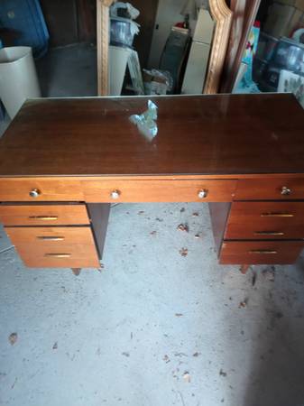 Home Office Desk 1
