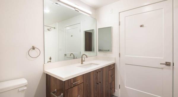 $4,098 / 2br - 1130ft2 - Tecnología de termostato inteligente, Salón residencial con bar de mixología artesanal (Carlsbad)63663940929667124