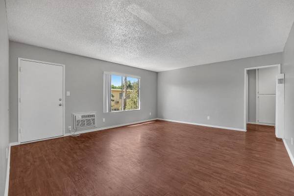 $2,030 / 1br - 700ft2 - Community Center, Relaxing Jacuzzi, Wood-Inspired Flooring (13811 Shoemaker Ave, Norwalk, CA)63700920008577120